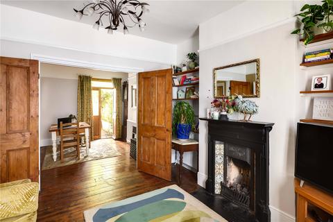 10 Coopersale Road, London, E9 6BA