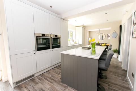 7 Brierley Close, Dunstable, LU6 3NB