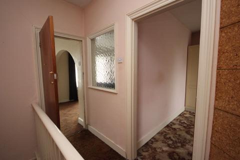 2 bedroom apartment for sale - Chewton Rd, London, E17