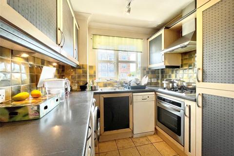 2 bedroom apartment to rent, Bishops Court, Bedford Road, Reading, Berkshire, RG1
