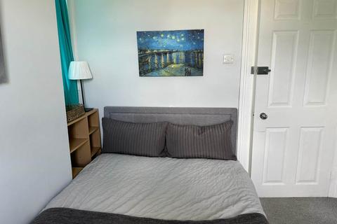 undefined, Stoke Road, Guildford GU1