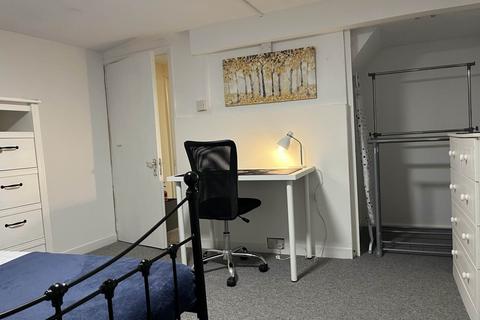 undefined, Springfield Road, Guildford GU1