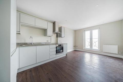 1 bedroom apartment to rent, Walton-on-Thames, Surrey, KT12