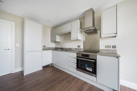 1 bedroom apartment to rent, Walton-on-Thames, Surrey, KT12