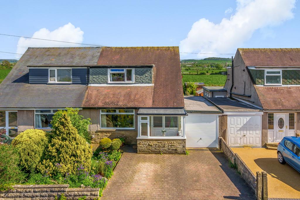 21 Westover Road, Warton, Carnforth, Lancashire, LA5 9QT 2 bed semi