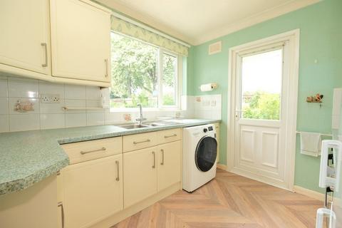 76 Oregon Square, Orpington, BR6 8BG