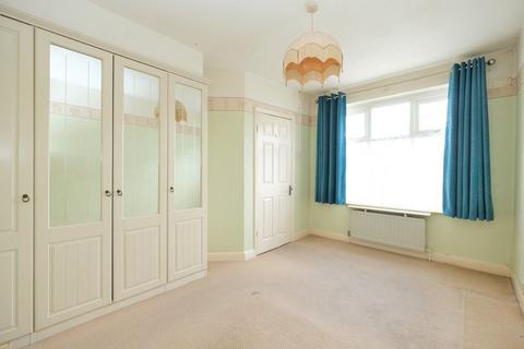 76 Oregon Square, Orpington, BR6 8BG