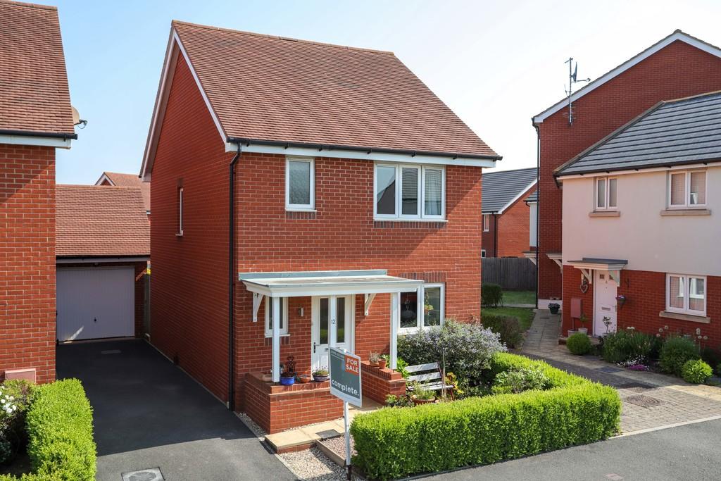 Mayfield Way, Cranbrook, Exeter 3 bed detached house for sale £325,000