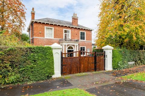 4 bedroom apartment for sale - Curzon Park North, Chester