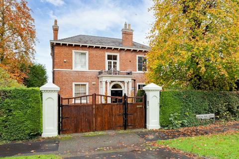 4 bedroom apartment for sale, Curzon Park North, Chester