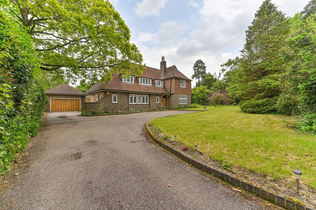 Shirley Hills Road, Croydon, CR0 5 bed detached house for sale £1,600,000
