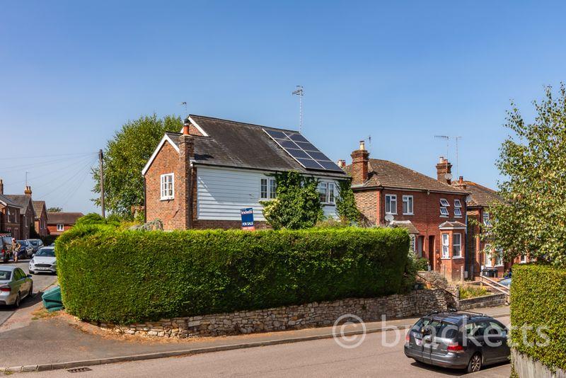 Meadow Road, Groombridge, Tunbridge Wells 2 bed semidetached house for