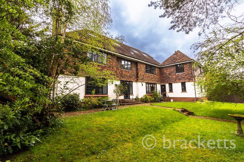 Warwick Park, Tunbridge Wells 2 bed apartment for sale £349,500