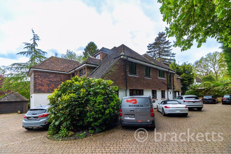 Warwick Park, Tunbridge Wells 2 bed apartment for sale £349,500