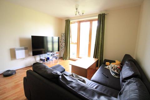 2 bedroom flat to rent, Meath Crescent, London E2