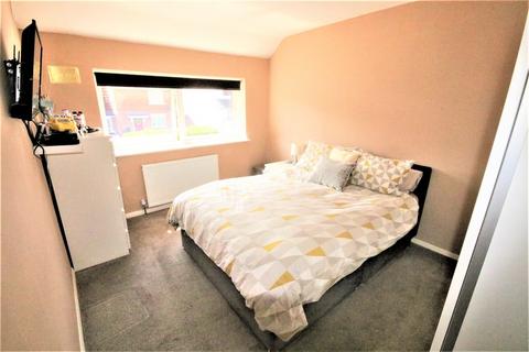 12 Alverstoke Road, Romford, RM3 8QR