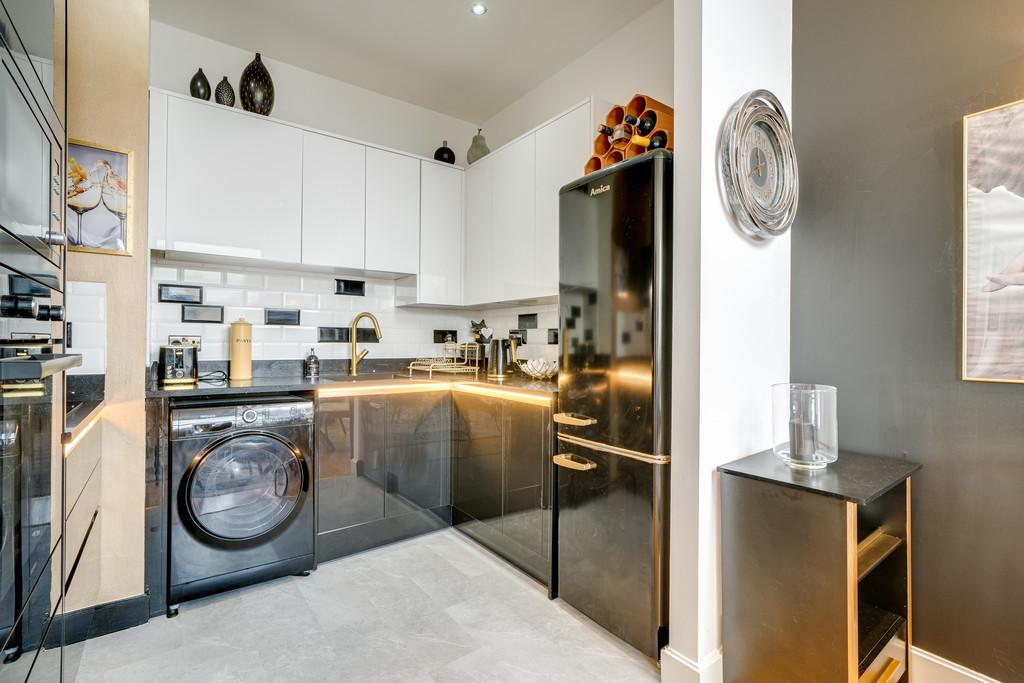 Cavendish Court, Drighlington 1 bed apartment £119,950