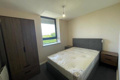 2 bedroom apartment to rent, Sandringham House, Salford