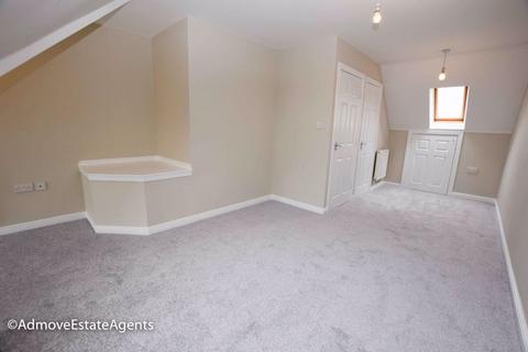40 Downes Way, Manchester, M22 4UD