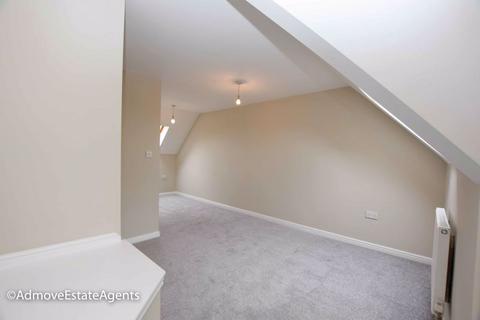 40 Downes Way, Manchester, M22 4UD