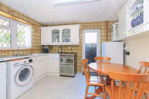 3 bedroom detached house for sale, Ivinghoe