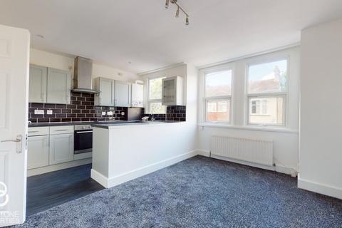 2 bedroom flat for sale, Balfour Road, South Norwood