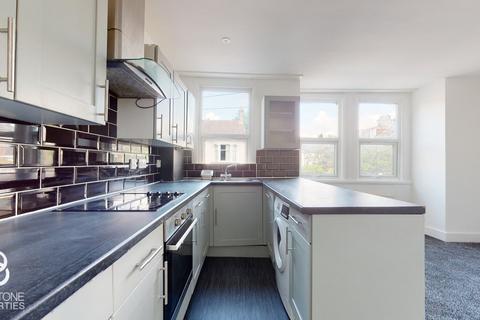 2 bedroom flat for sale, Balfour Road, South Norwood