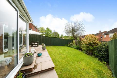 10 Barn Green, Glastonbury, BA6 8DU