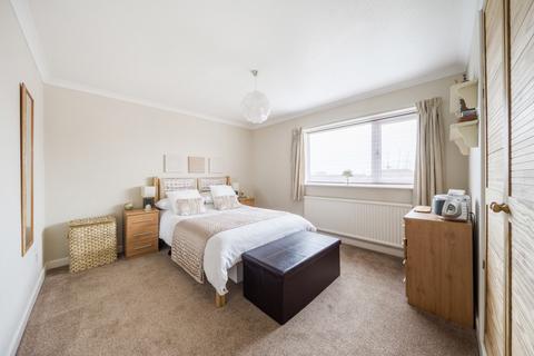 10 Barn Green, Glastonbury, BA6 8DU