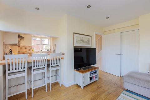 Lansdowne Cottage, Lansdowne Court Bath Road, Taplow, Maidenhead, SL6 0AH