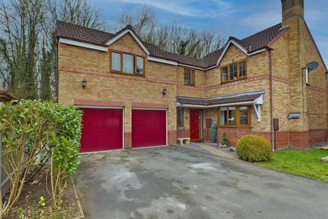 5 bedroom detached house for sale - Oxlip Close, Telford TF2