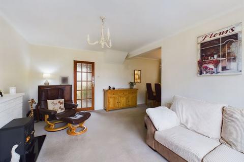 3 bedroom semi-detached house for sale - Hampton Drive, Newport TF10