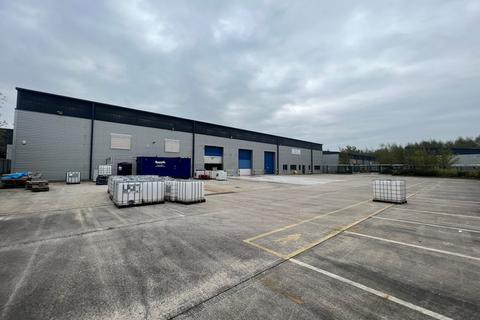 Industrial unit to rent, Irlam, Manchester M44