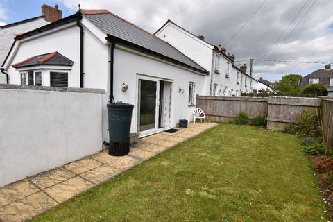 1 bedroom bungalow to rent, Meneage Road, Helston