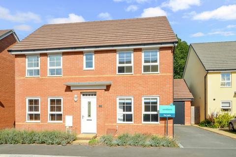 4 bedroom terraced house for sale in Cambridge Way, Cullompton