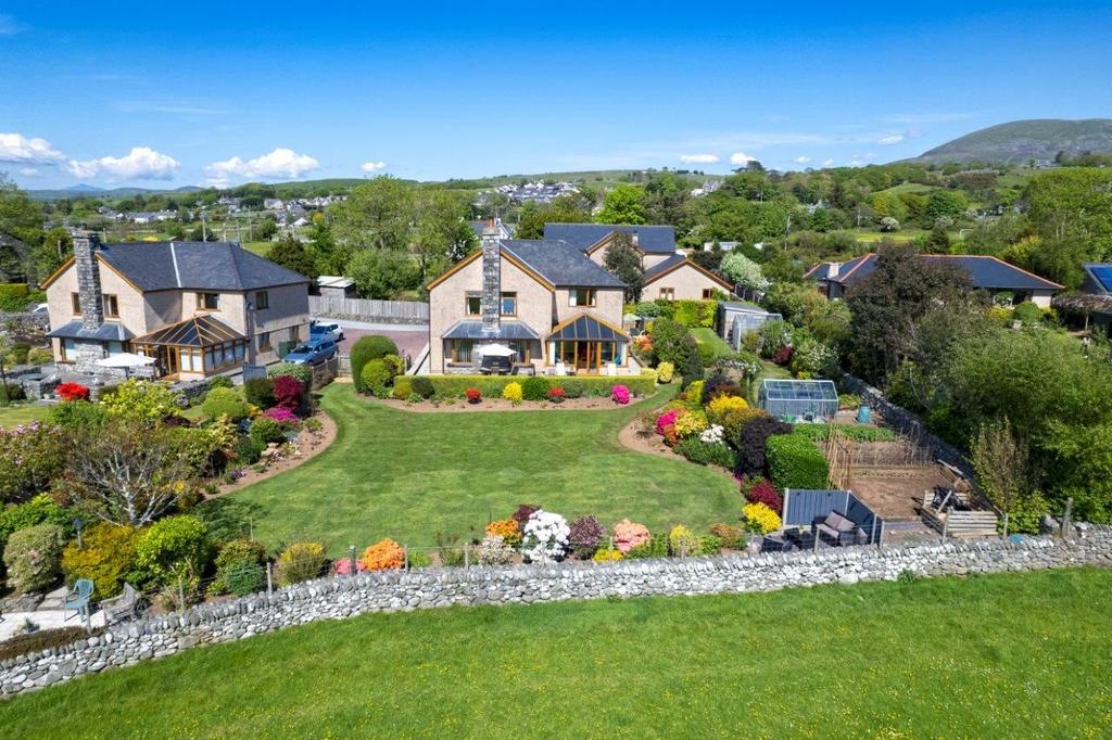 Dulyn, Dyffryn Ardudwy, LL44 2EU 4 bed detached house for sale £630,000