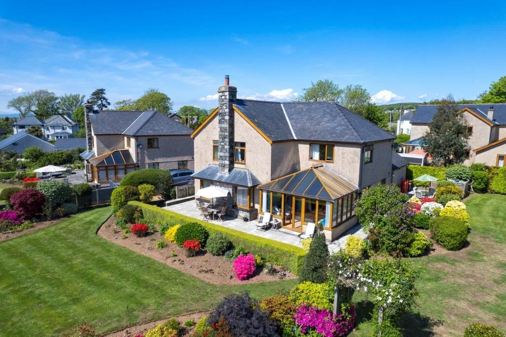 Dulyn, Dyffryn Ardudwy, LL44 2EU 4 bed detached house for sale £599,995