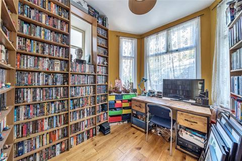 74b Muswell Hill Place, London, N10 3RR