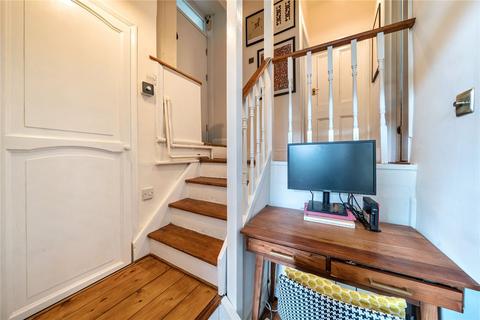 74b Muswell Hill Place, London, N10 3RR