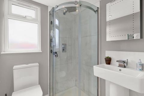 2 Northcroft Terrace, London, W13 9SP