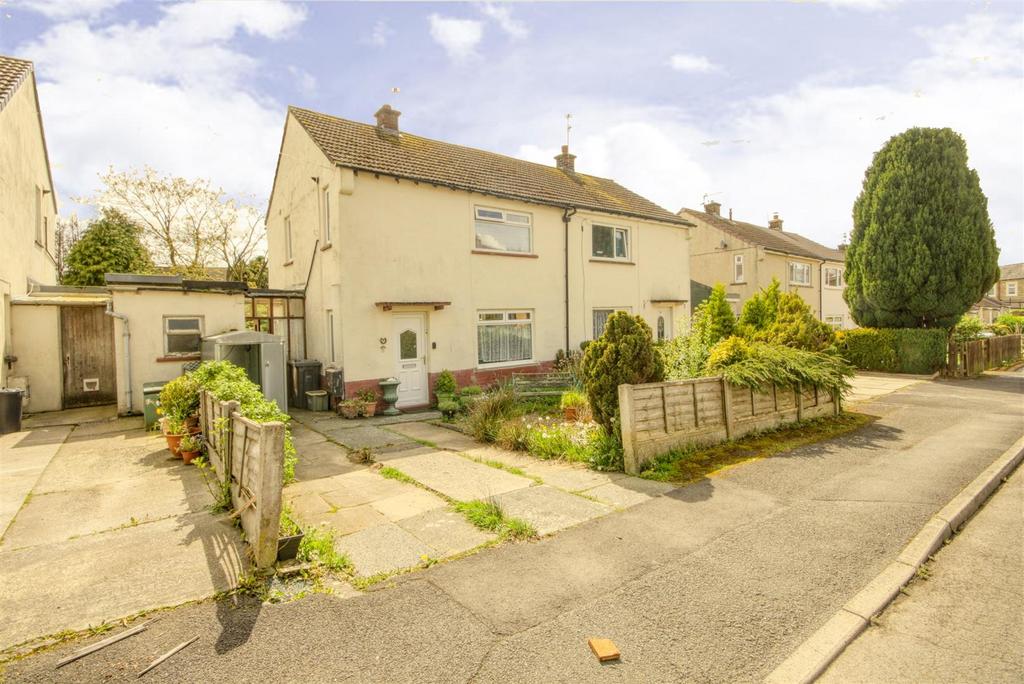 Bawhead Road, Earby 2 bed semidetached house £135,000