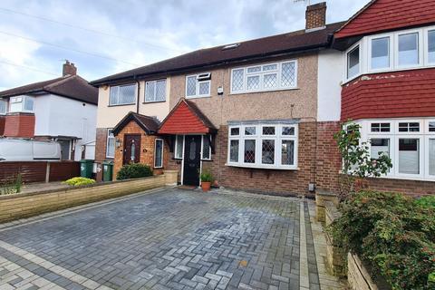 70 Culvers Avenue, Carshalton, SM5 2BL