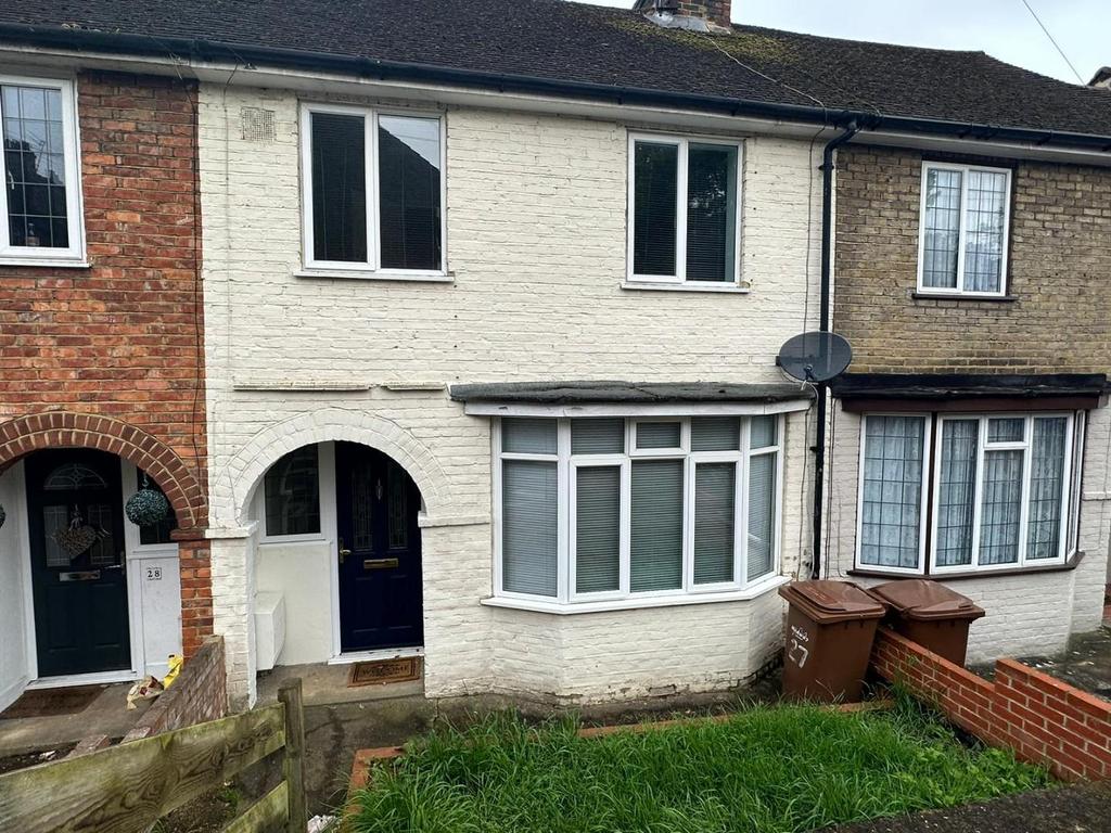 Purbeck Road, Chatham, Kent ME4 6ED 3 bed terraced house £1,200 pcm