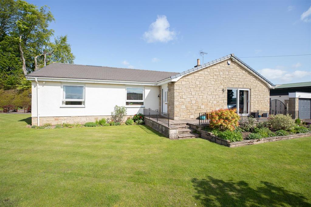 Rait Road, Perthshire 4 bed detached bungalow £425,000