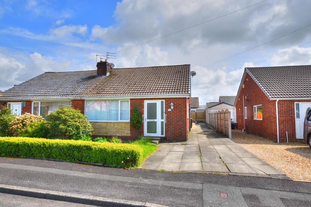 Masefield Avenue, Padiham, Burnley 2 bed bungalow for sale £190,000