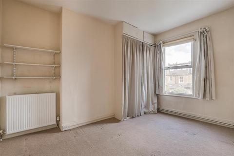 2 Normanton Avenue, London, SW19 8BB