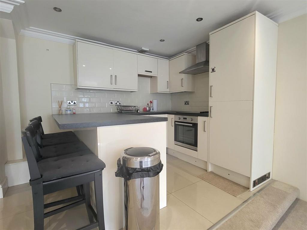 Lounge/Kitchen
