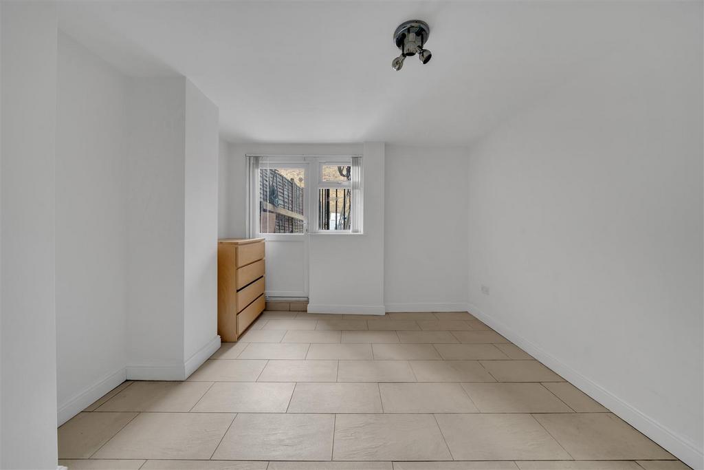 Bedroom #1