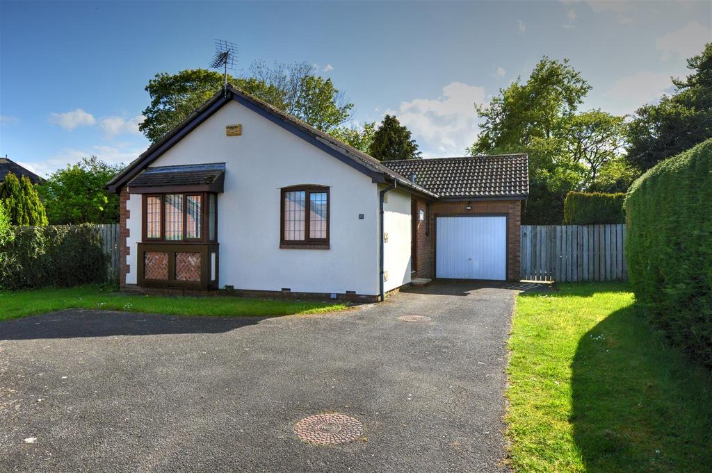 Felton Close, Morpeth 2 bed detached bungalow for sale £300,000
