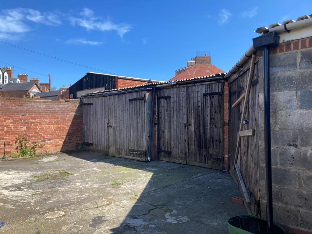 Alma Place, North Shields Garage £79,950